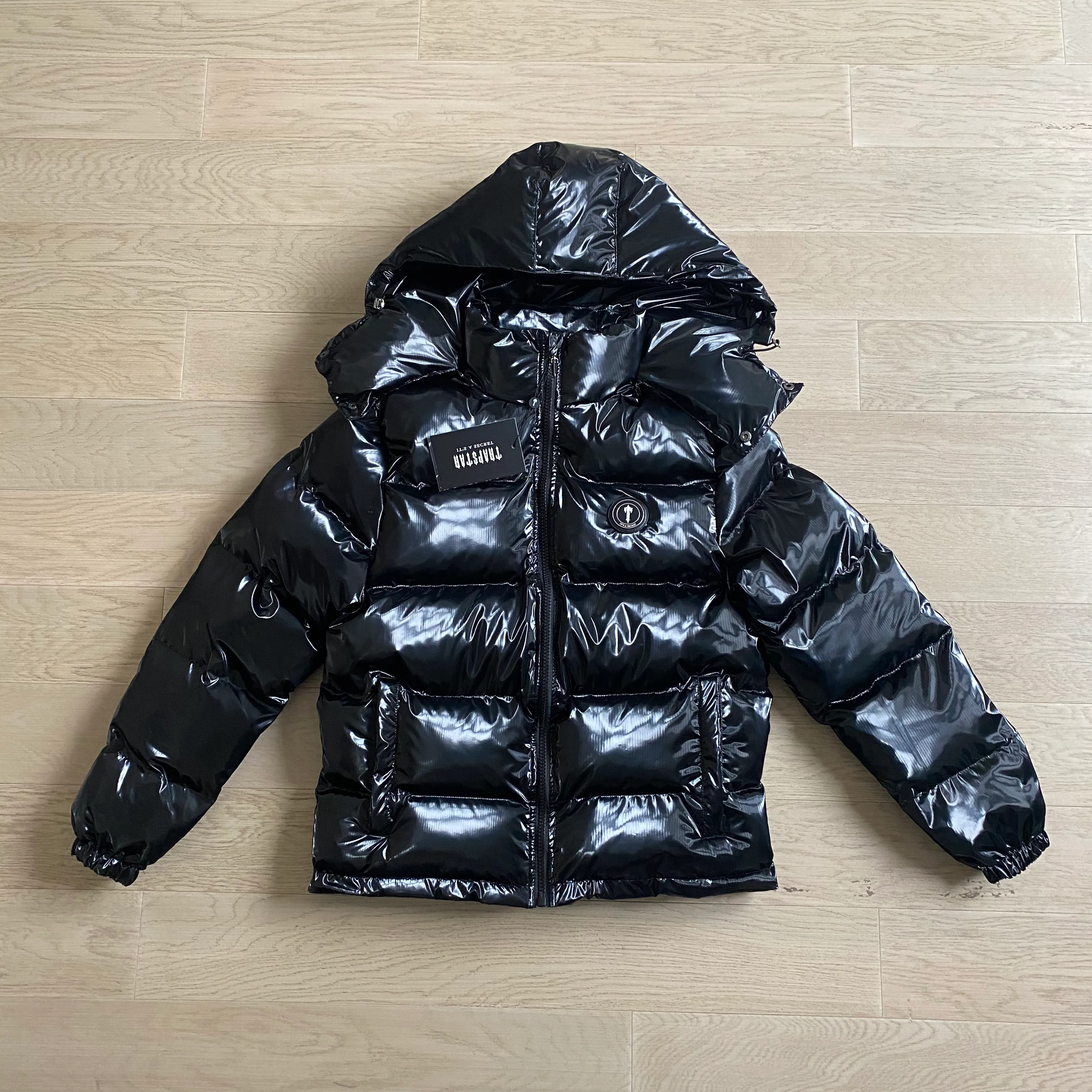 Trapstar Irongate pufferjacket with Detachable Hood (Gloss black)