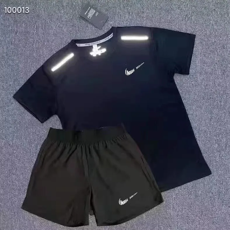 nike sport t shirt and shorts